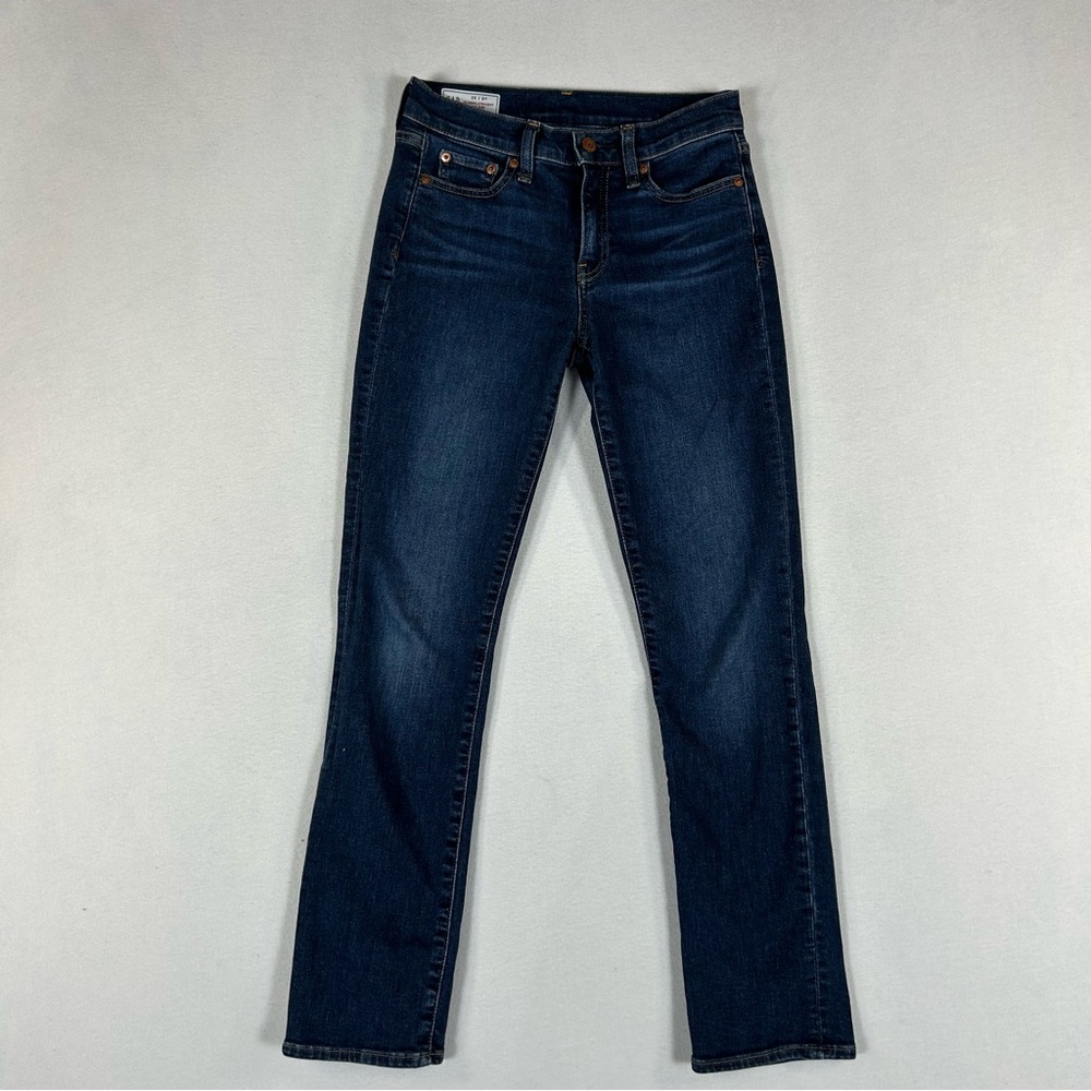 Gap Classic Straight Leg Jeans Women’s 25 Regular Mid Rise Dark Wash Blue